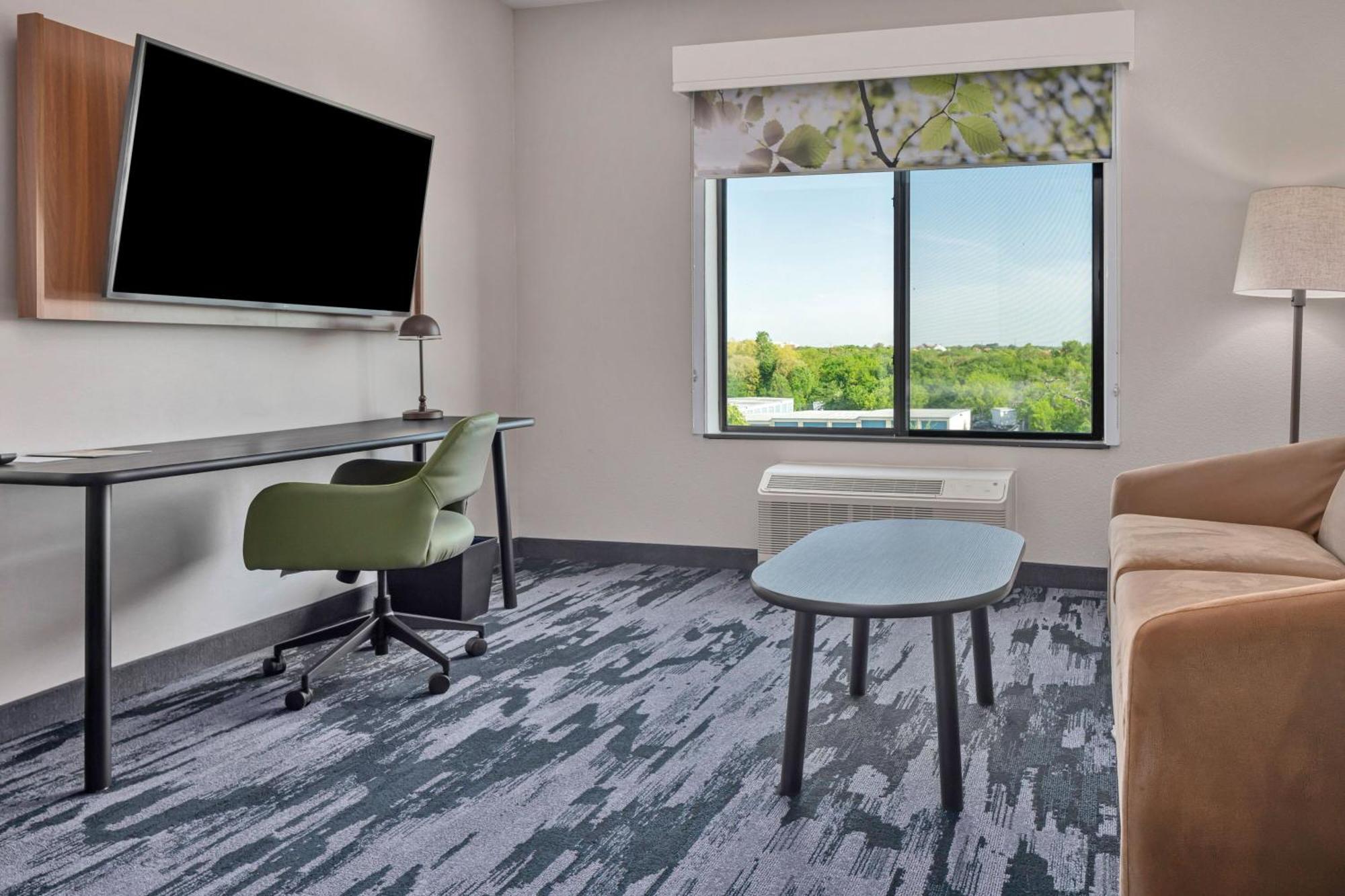 Fairfield Inn & Suites By Marriott Corinth South Denton Area Exterior foto